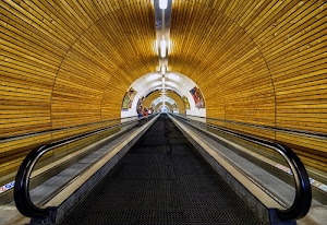 legno, luci, tappeto, mobile, tunnel, corrimano, scala, prospettiva, galleria, neon, gomma, nero, profondità, archi, scorrimano, simmetria, giallo, oro, arco, passamano